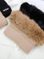 کلاه شال دور خز قلب - Image 3