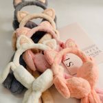 گوشبند پمپی و سوتی و چراغدار