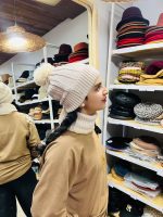 کلاه و شال رینگی پوم دار (میان سایز) - Image 5