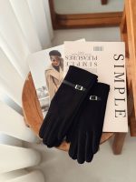 دستکش ساتنی سگک دار