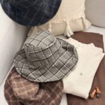 کلاه باکت چهارخونه